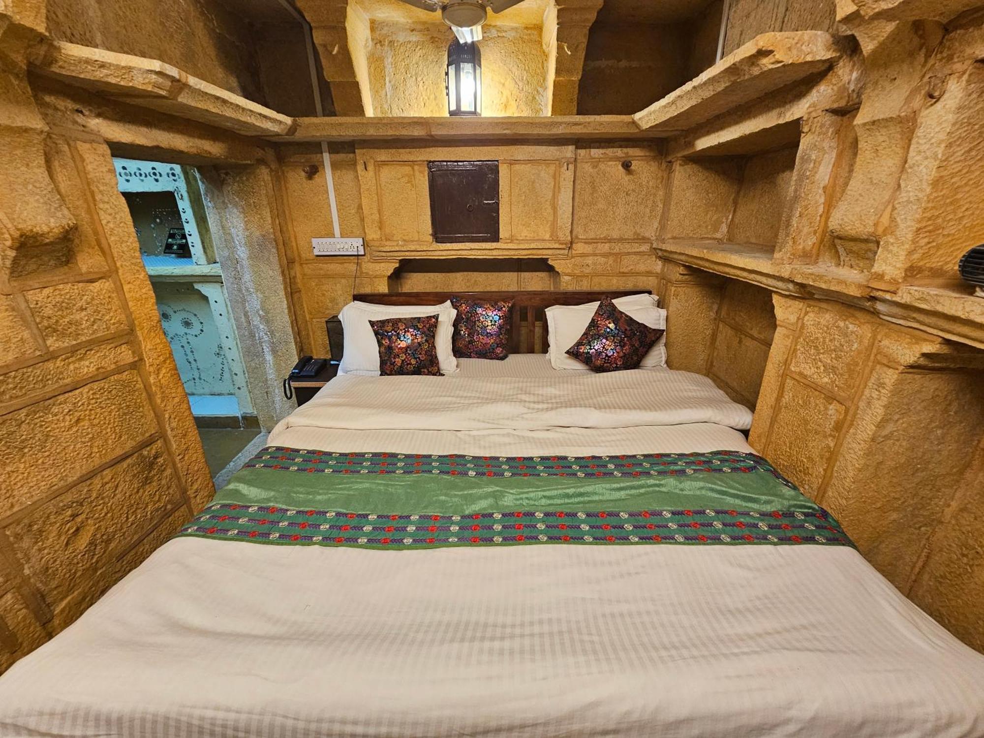 Desert Haveli Guest House Jaisalmer Zimmer foto